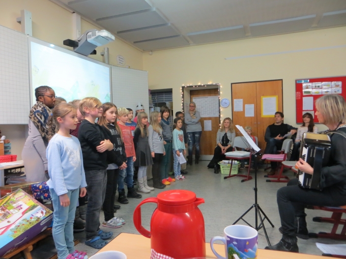 Konzentration - gleich singen wir!